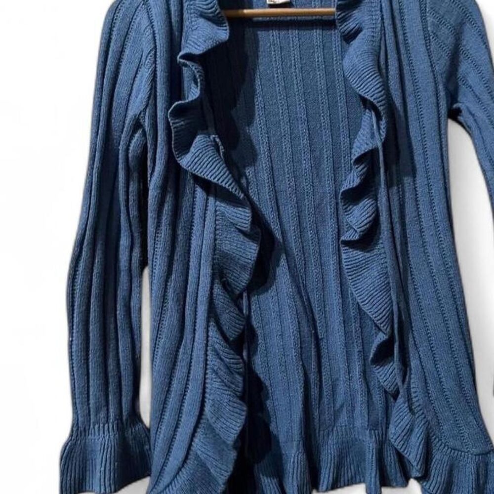 Y2K 90’s Vintage Dusty Blue Ribbed Ruffle Cardigan W/ Optional Tie-Front. - Picture 9 of 10